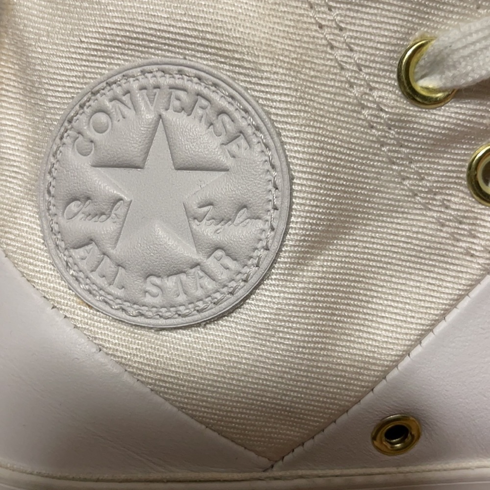 Converse - Picture 3 of 3